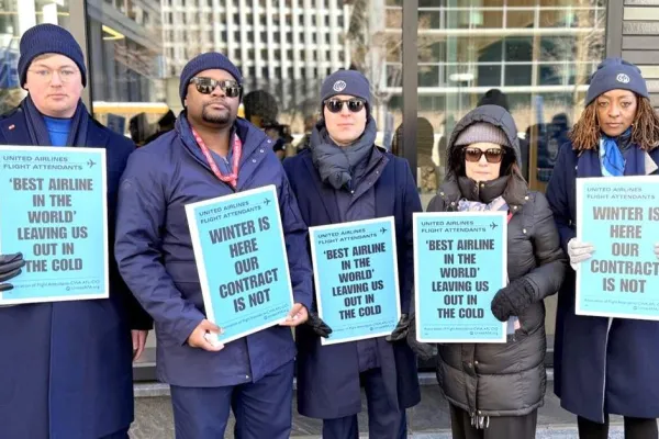 AFA-CWA United Flight Attendants Picket in Chicago
